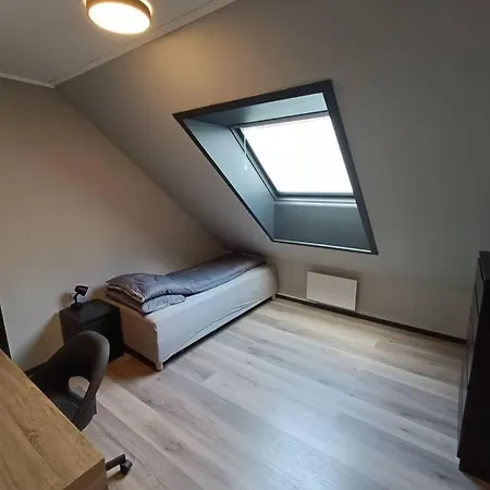 Spacious And Fully Equipped 5 Bedroom House With Free Parking Apartment Stavanger