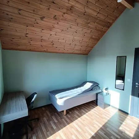 Spacious And Fully Equipped 5 Bedroom House With Free Parking Ставангер